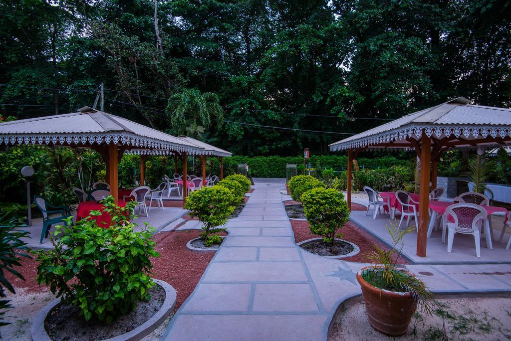 Zerof Guest House La Digue Exterior photo